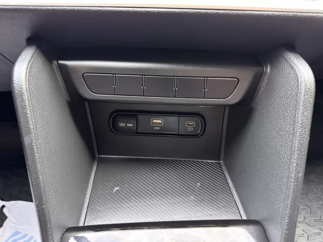 Kia Sportage 2023 - 24500 EUR, 64809 km - AUTO.MOTO.pt - 64809km - foto 19 de 24