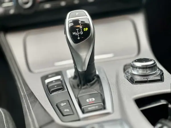 BMW 525 2013 - 21900 EUR, 173000 km - AUTO.MOTO.pt - 173000km - foto 28 de 29