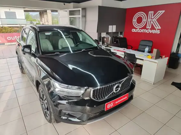 Volvo XC 40 2020 - 28250 EUR, 45500 km - AUTO.MOTO.pt - 45500km - foto 2 de 35