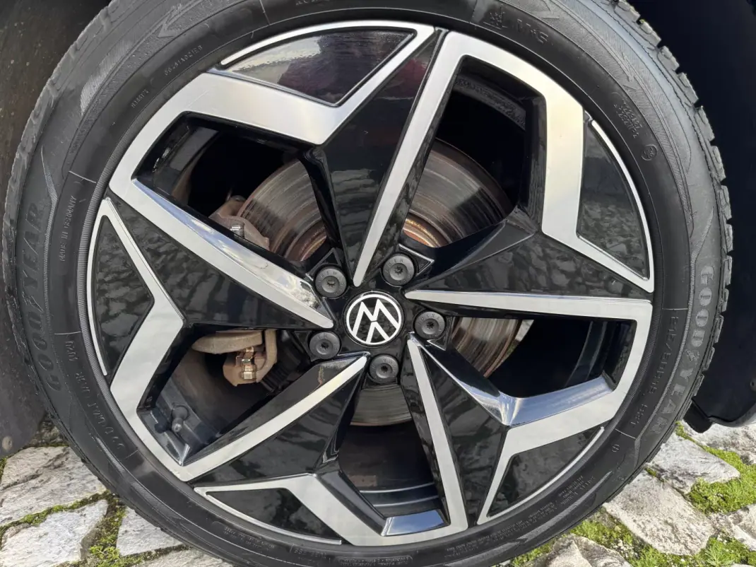 Volkswagen ID.3 2020 - 19500 EUR, 94000 km - AUTO.MOTO.pt - 94000km - foto 42 de 44