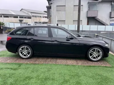 BMW 320 2013 - 13900 EUR, 220000 km - AUTO.MOTO.pt - 220000km - foto 16 de 55