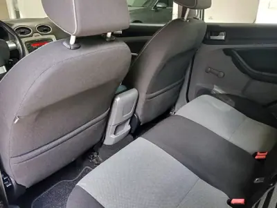 Ford Focus SW 2010 - 5990 EUR, 112000 km - AUTO.MOTO.pt - 112000km - foto 47 de 51