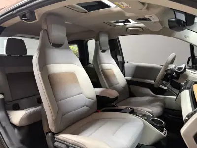 BMW i3 2020 - 23500 EUR, 104874 km - AUTO.MOTO.pt - 104874km - foto 8 de 20