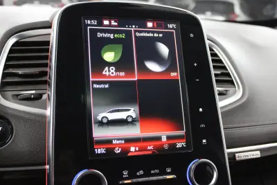 Renault Espace 2017 - 17900 EUR, 171000 km - AUTO.MOTO.pt - 171000km - foto 22 de 31