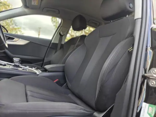 Audi A4 Avant 2019 - 23990 EUR, 79500 km - 79500km - foto 27 de 46