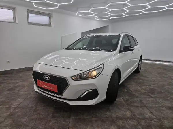 Hyundai i30 SW 2018 - 12950 EUR, 117053 km - AUTO.MOTO.pt - 117053km - foto 3 de 41