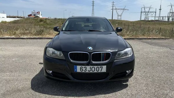 BMW 316 2010 - 7950 EUR, 250000 km - AUTO.MOTO.pt - 250000km - foto 8 de 20