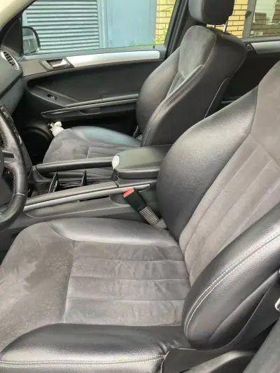 Mercedes-Benz ML 320 2006 - 16890 EUR, 170000 km - AUTO.MOTO.pt - 170000km - foto 13 de 20