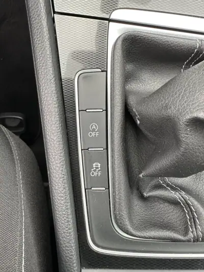 Volkswagen Golf 2014 - 15000 EUR, 240000 km - 240000km - foto 67 de 83