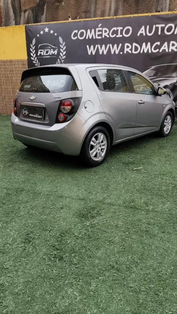 Chevrolet Aveo 2012 - 3990 EUR, 200000 km - AUTO.MOTO.pt - 200000km - foto 5 de 13