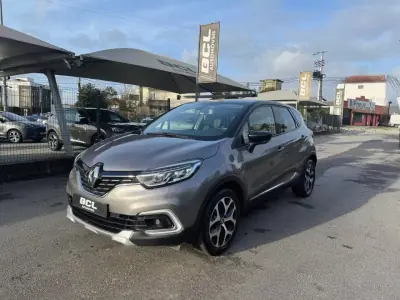Renault Captur 2018 - 14500 EUR, 48000 km - AUTO.MOTO.pt - 48000km - foto 2 de 32