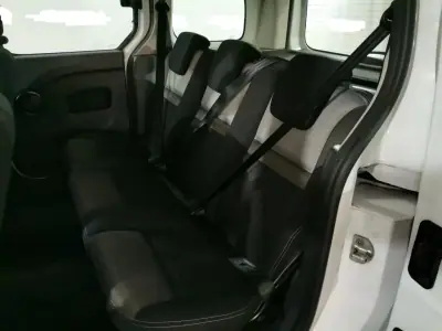 Renault Kangoo 2020 - 20750 EUR, 64000 km - AUTO.MOTO.pt - 64000km - foto 5 de 5