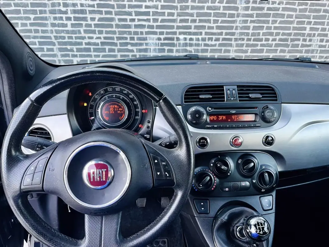 Fiat 500 2011 - 8250 EUR, 110000 km - AUTO.MOTO.pt - 110000km - foto 2 de 13