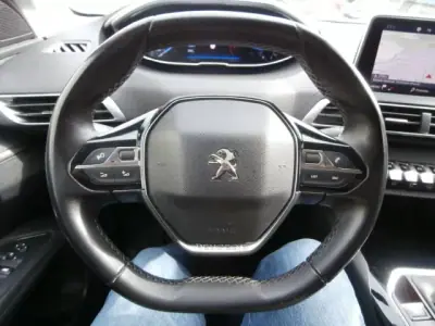 Peugeot 3008 2020 - 22500 EUR, 111358 km - AUTO.MOTO.pt - 111358km - foto 21 de 36