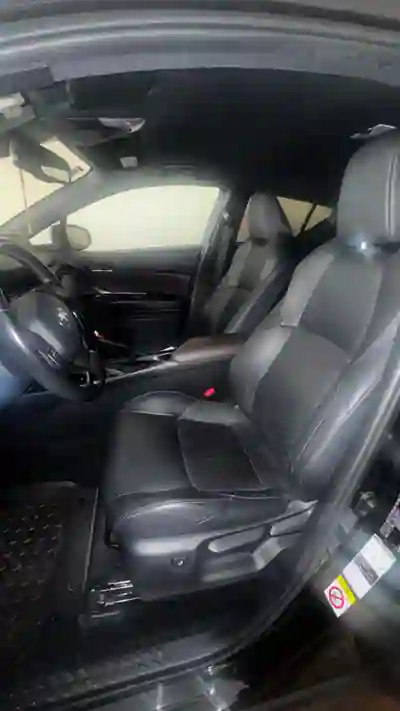 Toyota C-HR 2018 - 21950 EUR, 63500 km - 63500km - foto 1 de 8