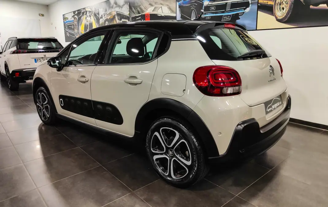 Citroën C3 2017 - 10990 EUR, 99000 km - AUTO.MOTO.pt - 99000km - foto 3 de 58