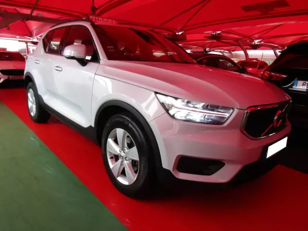 Volvo XC 40 2.0 D3 Momentum 2021 Diesel