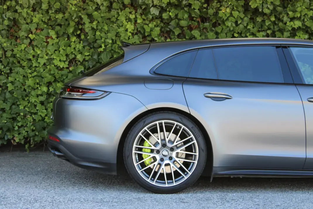 Porsche Panamera Sport Turismo 2021 - 89900 EUR, 47000 km - 47000km - foto 4 de 23
