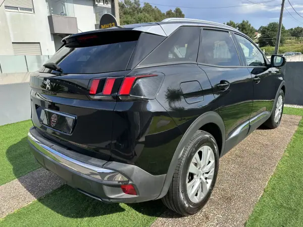 Peugeot 3008 2020 - 14900 EUR, 200000 km - AUTO.MOTO.pt - 200000km - foto 8 de 54