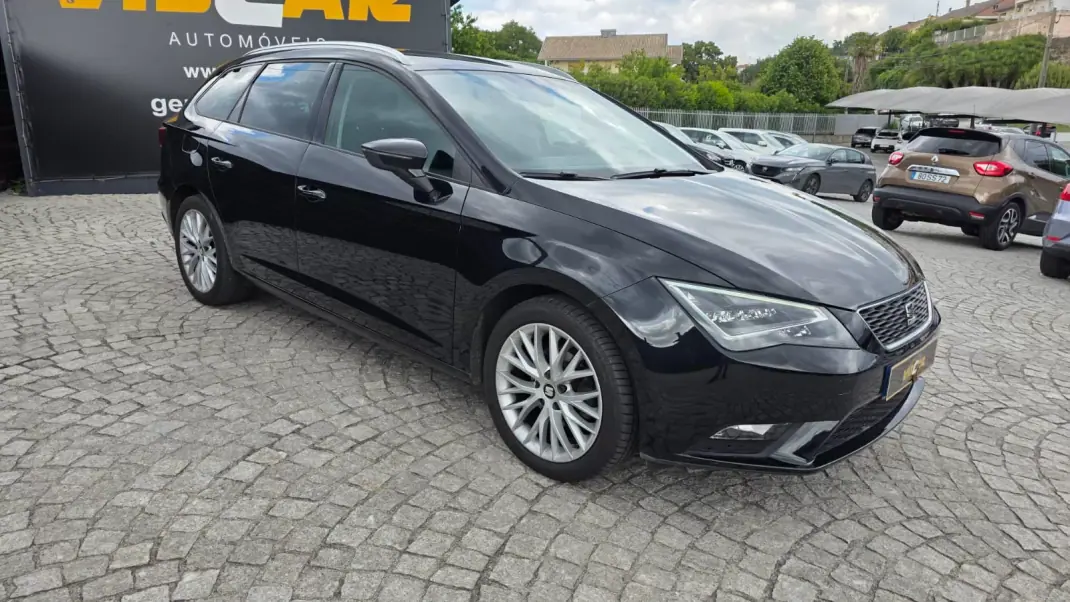 SEAT Leon ST 2015 - 13590 EUR, 95000 km - AUTO.MOTO.pt - 95000km - foto 8 de 23