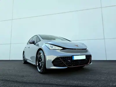 Cupra Born 2024 - 32400 EUR, 12000 km - AUTO.MOTO.pt - 12000km - foto 5 de 34