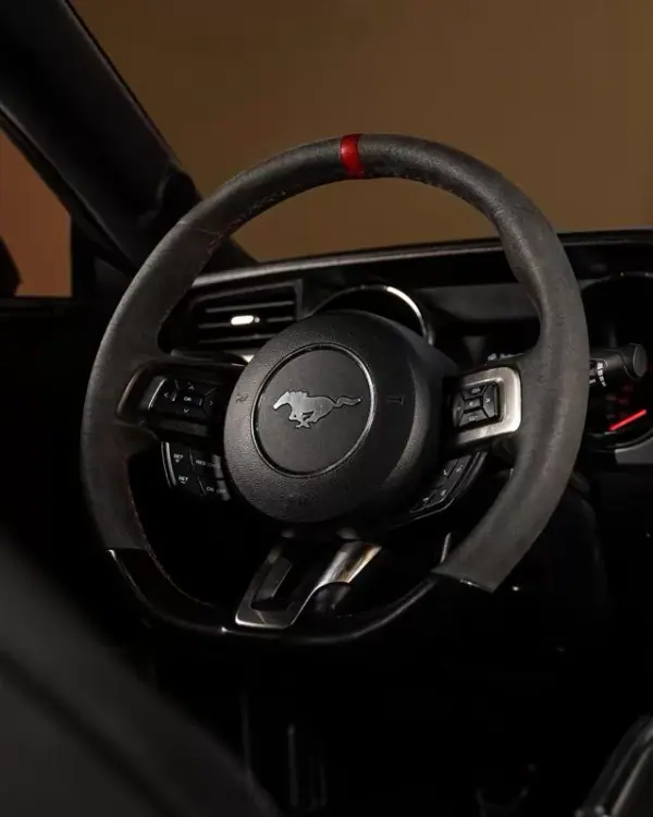 Ford Mustang 2016 - 46950 EUR, 108000 km - AUTO.MOTO.pt - 108000km - foto 14 de 31
