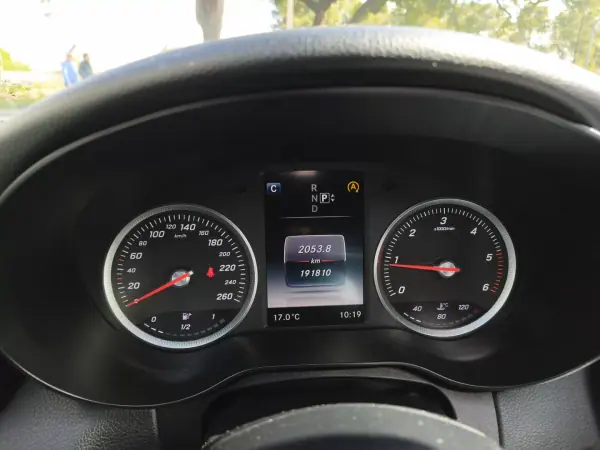 Mercedes-Benz C 200 2015 - 17900 EUR, 192000 km - AUTO.MOTO.pt - 192000km - foto 17 de 21
