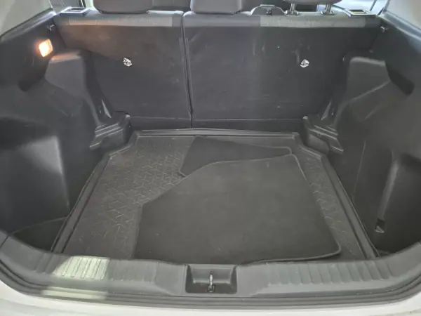 Toyota Yaris Cross 2024 - 26000 EUR, 47500 km - AUTO.MOTO.pt - 47500km - foto 27 de 41