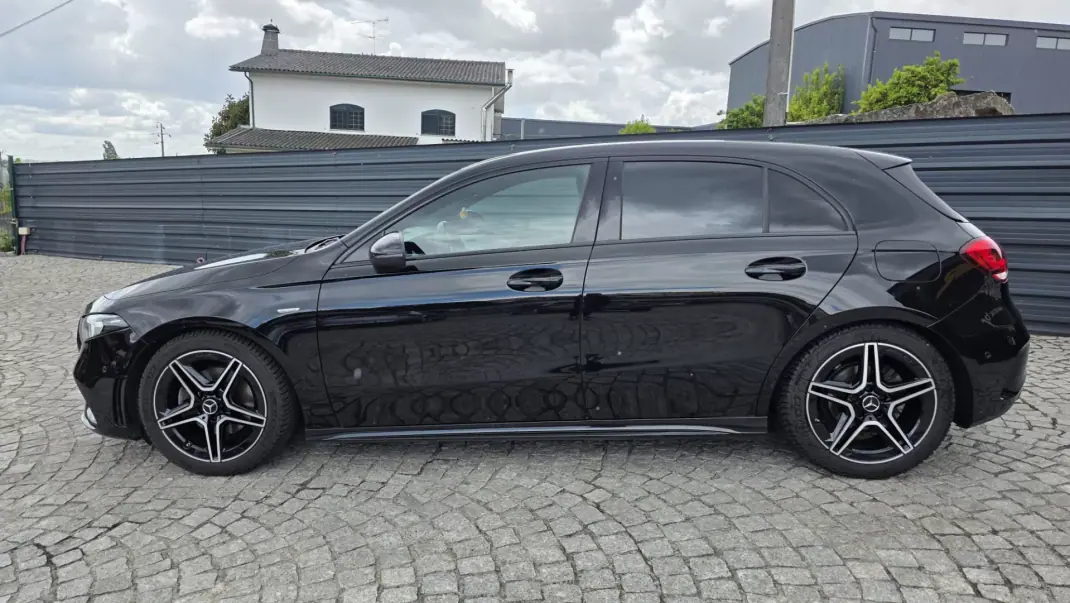 Mercedes-Benz A 200 2021 - 27390 EUR, 101000 km - AUTO.MOTO.pt - 101000km - foto 2 de 31