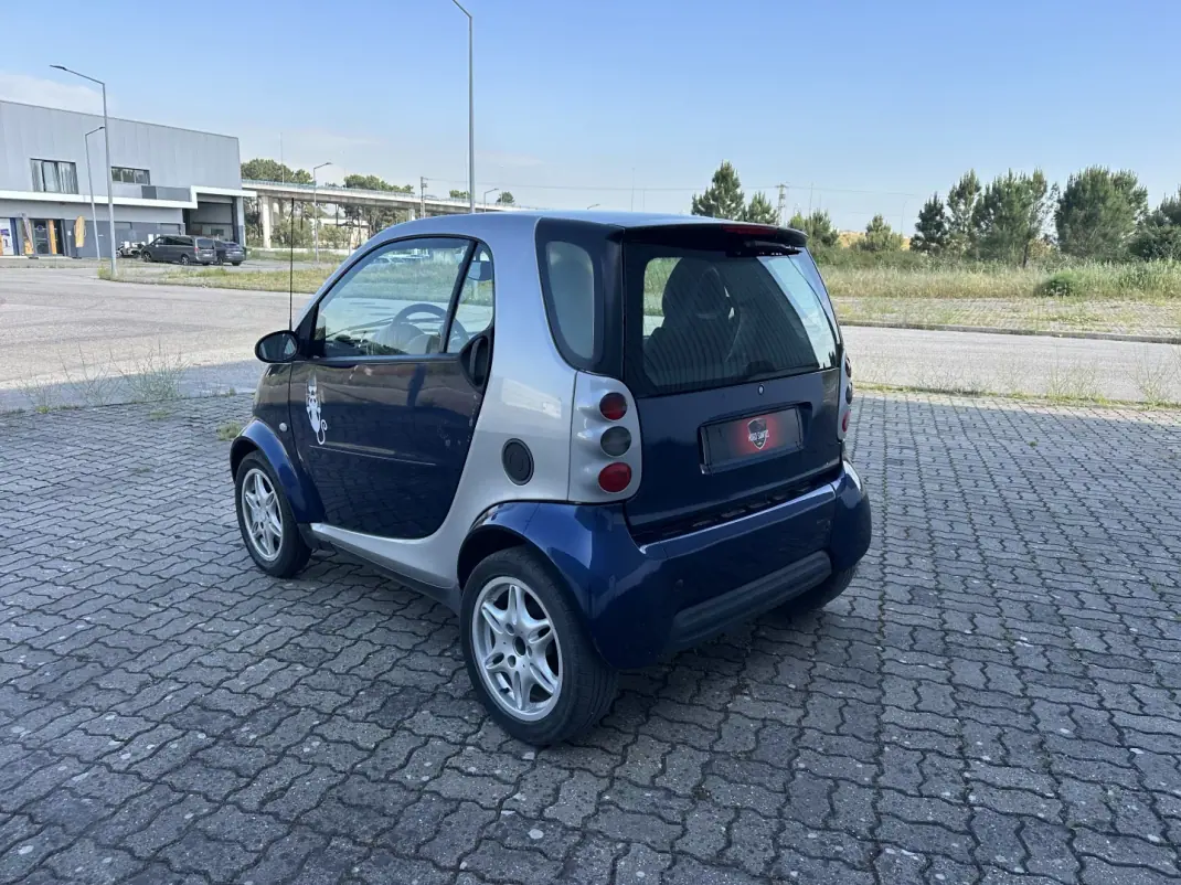 Smart ForTwo Coupé 2004 - 3490 EUR, 193000 km - AUTO.MOTO.pt - 193000km - foto 6 de 15