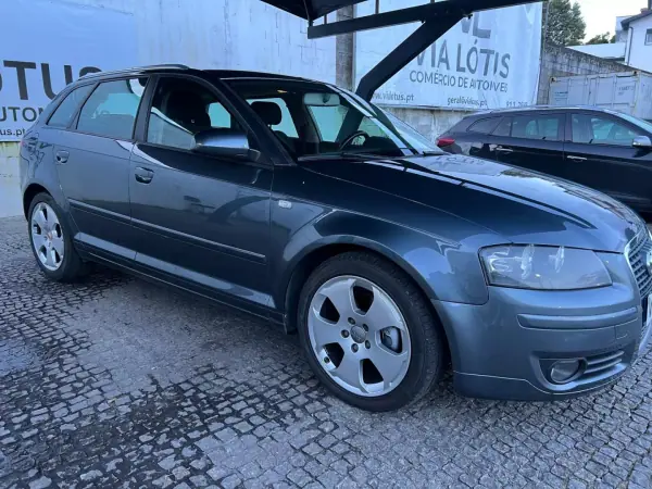 Audi A3 Sportback 2004 - 6500 EUR, 294200 km - AUTO.MOTO.pt - 294200km - foto 5 de 6