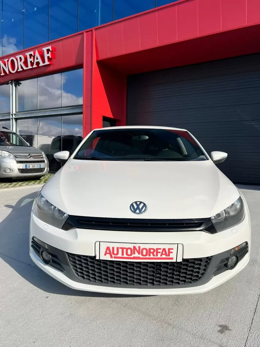Volkswagen Scirocco 2009 - 12500 EUR, 167538 km - AUTO.MOTO.pt - 167538km - foto 2 de 13