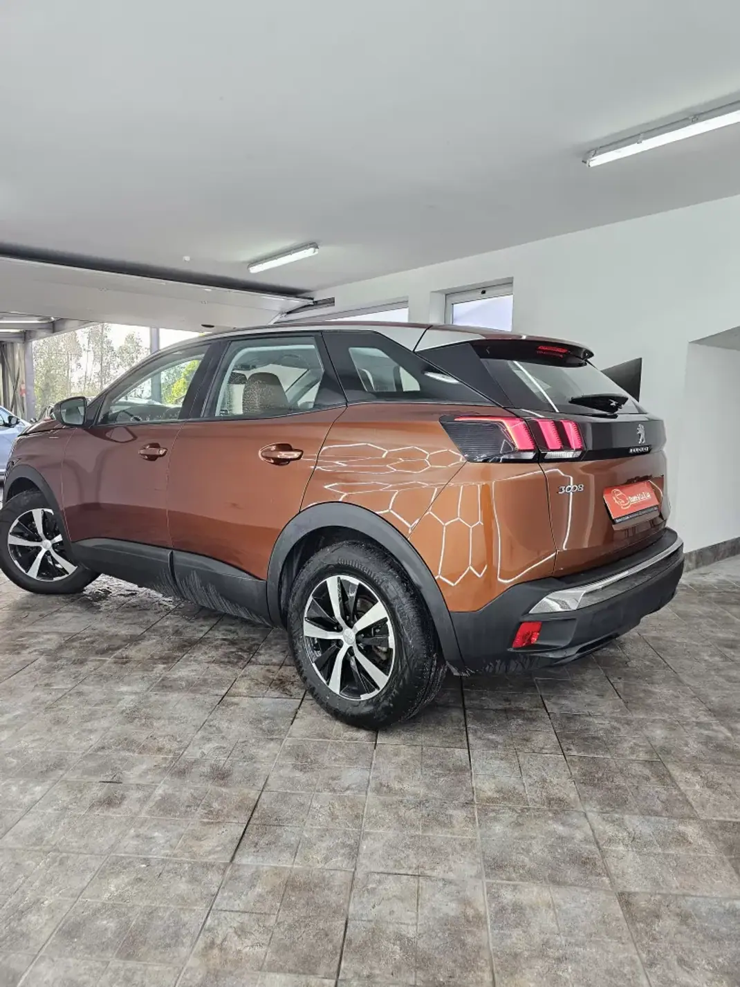 Peugeot 3008 2018 - 18500 EUR, 122503 km - AUTO.MOTO.pt - 122503km - foto 7 de 25