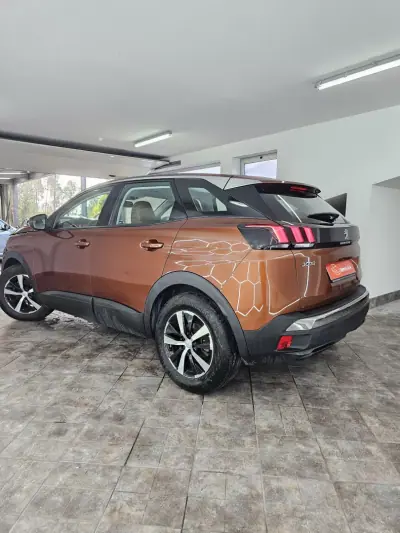Peugeot 3008 2018 - 18500 EUR, 122503 km - AUTO.MOTO.pt - 122503km - foto 7 de 25