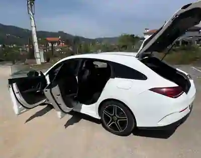 Mercedes-Benz CLA 180 2019 — foto 4 de 13