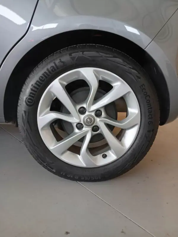 Opel Corsa 2019 - 12750 EUR, 69823 km - AUTO.MOTO.pt - 69823km - foto 9 de 19