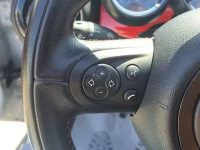 MINI Roadster 2012 - 16990 EUR, 102919 km - 102919km - foto 26 de 47