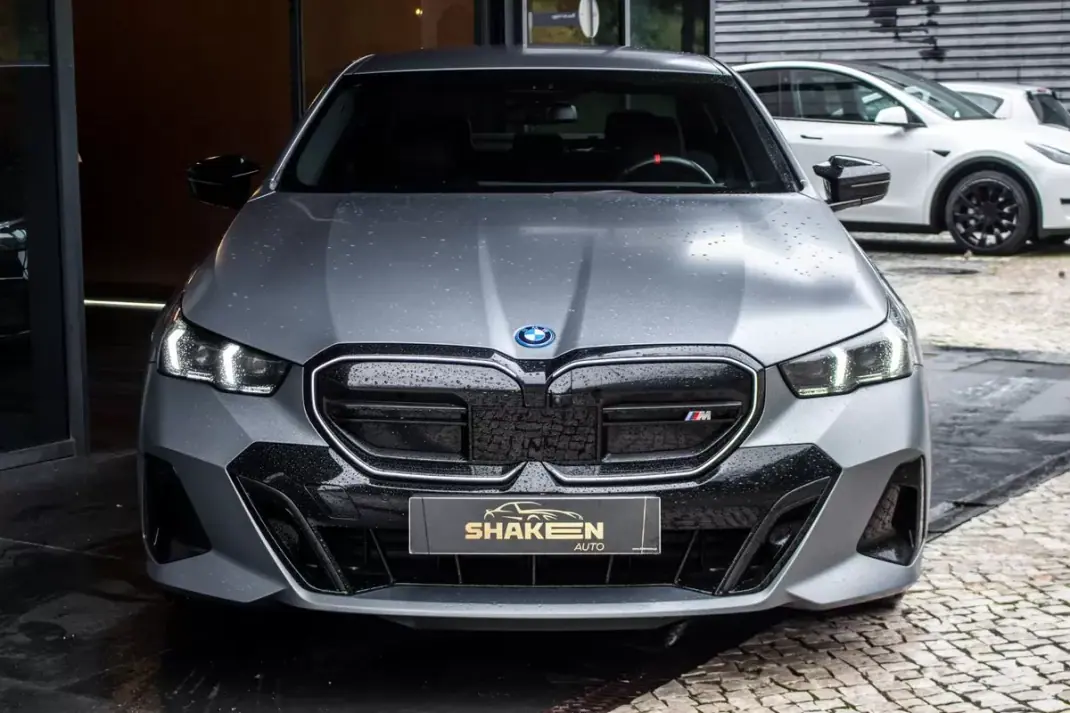 BMW i5 2023 - 74990 EUR, 17145 km - AUTO.MOTO.pt - 17145km - foto 7 de 60