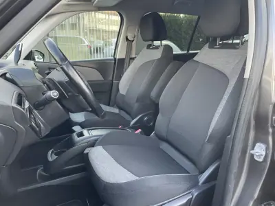 Citroën C4 Grand Picasso 2017 - 13995 EUR, 113714 km - AUTO.MOTO.pt - 113714km - foto 12 de 47
