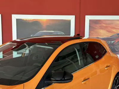 Renault Mégane 2019 - 49990 EUR, 11812 km - AUTO.MOTO.pt - 11812km - foto 6 de 25