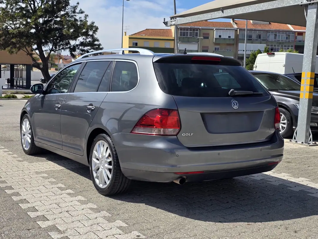 Volkswagen Golf Variant 2010 - 5850 EUR, 279000 km - 279000km - foto 6 de 13