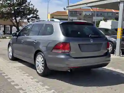 Volkswagen Golf Variant 2010 - 5850 EUR, 279000 km - 279000km - foto 6 de 13