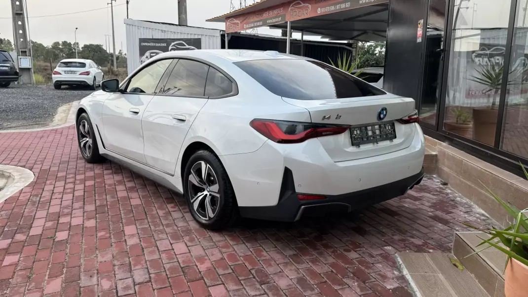 BMW i4 2022 - 1 EUR, 103000 km - AUTO.MOTO.pt - 103000km - foto 20 de 46
