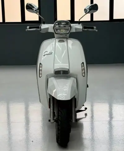 Lambretta UNO 150 2022 - 3650 EUR, 1165 km - AUTO.MOTO.pt - 1165km - foto 2 de 18