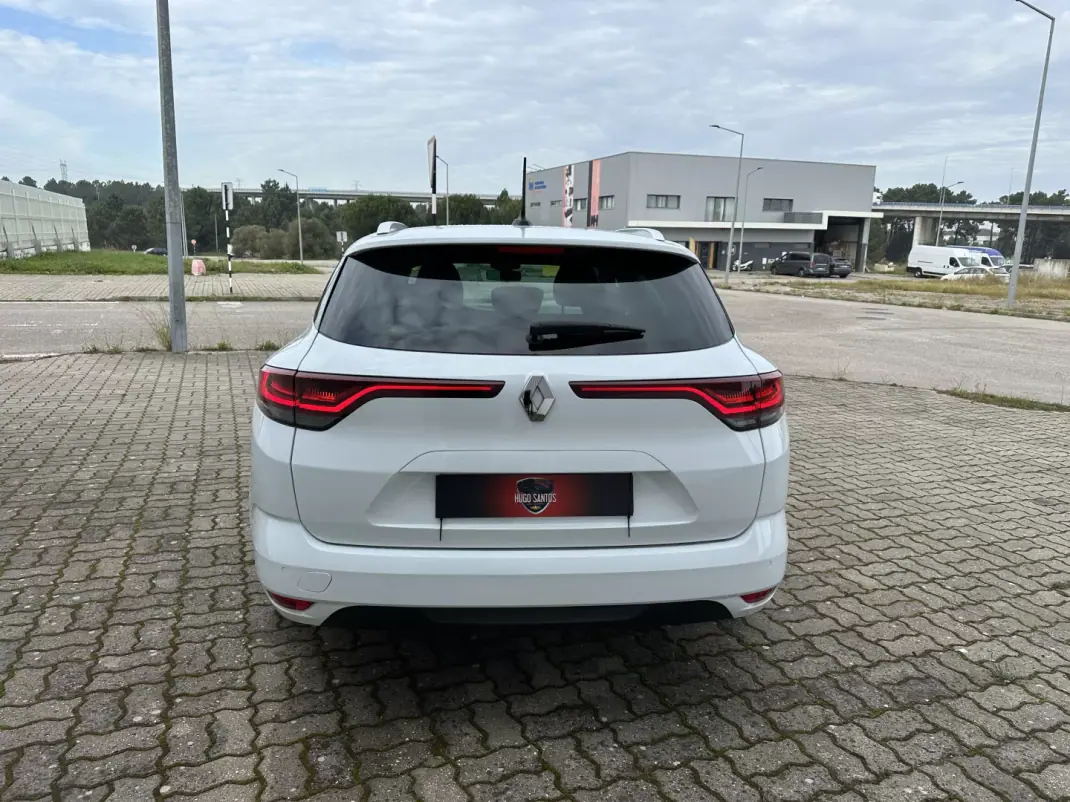Renault Mégane Sport Tourer 2022 - 18990 EUR, 143000 km - 143000km - foto 5 de 18