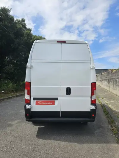 Peugeot BOXER 2.0 BlueHDi 435 L4H2 Premium 2020 - 20350 EUR, 126369 km - AUTO.MOTO.pt - 126369km - foto 30 de 40