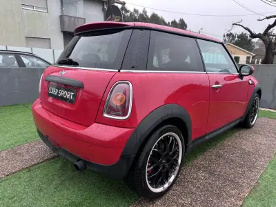 MINI One 2009 - 6900 EUR, 190000 km - AUTO.MOTO.pt - 190000km - foto 9 de 38
