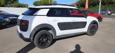 Citroën C4 Cactus 2016 - 9900 EUR, 222053 km - foto 3 de 8