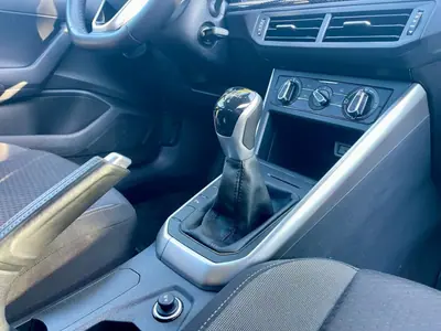 Volkswagen Taigo 2023 - 20980 EUR, 43950 km - AUTO.MOTO.pt - 43950km - foto 9 de 23