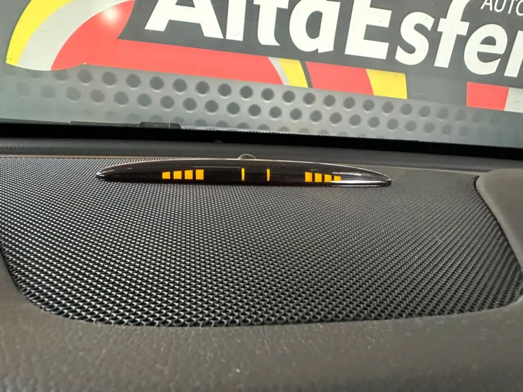 Mercedes-Benz CLA 200 2016 - 21900 EUR, 163435 km - AUTO.MOTO.pt - 163435km - foto 23 de 32